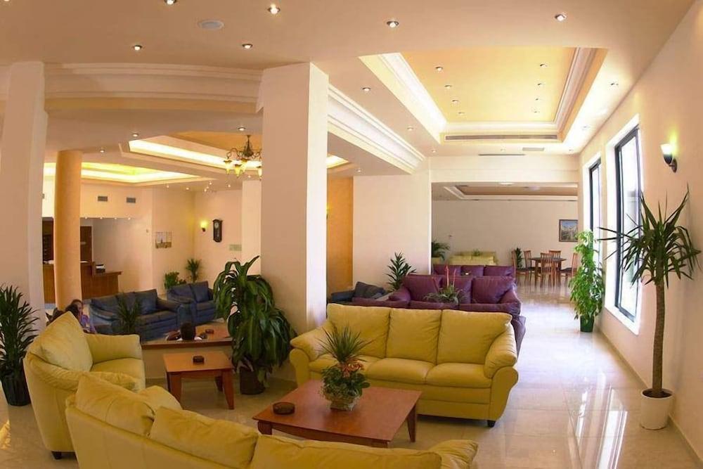 Blue Aegean Hotel & Suites กูเวส ภายนอก รูปภาพ
