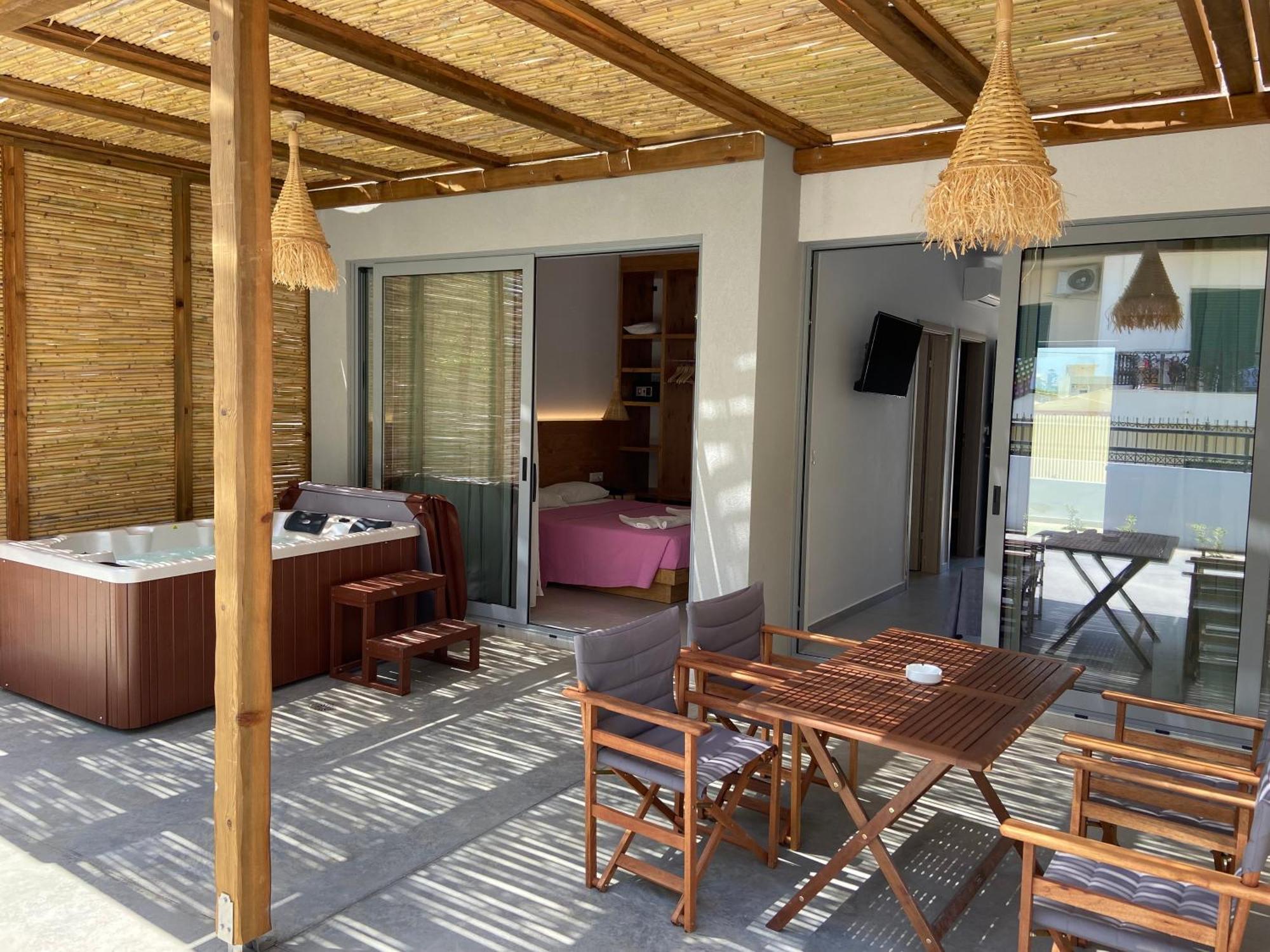 Blue Aegean Hotel & Suites กูเวส ภายนอก รูปภาพ