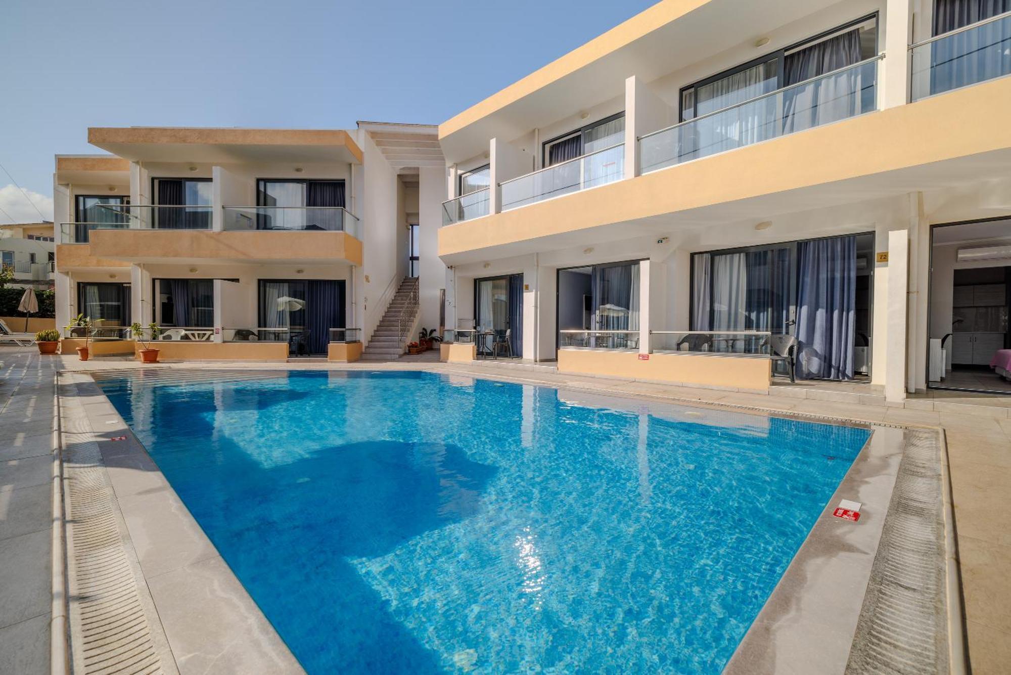 Blue Aegean Hotel & Suites กูเวส ภายนอก รูปภาพ